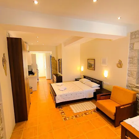 Taletos Aparthotel Stoupa