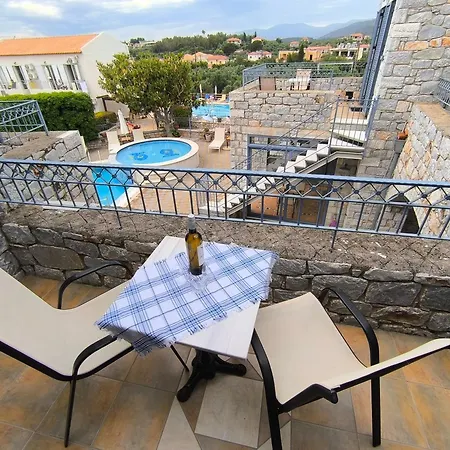 Aparthotel Taletos *