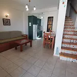 Aparthotel Taletos Stoúpa