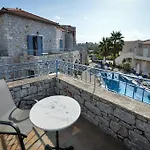 Taletos 4*
