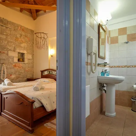 Aparthotel Taletos Stoúpa
